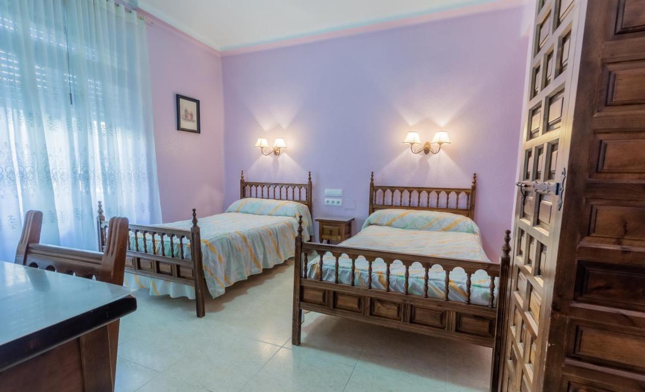 Pension Virginia By Vivere Stays Salamanca Exteriör bild